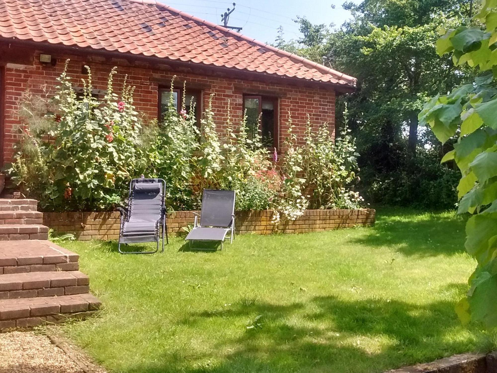 Villa Elm Tree Barn Felmingham Esterno foto
